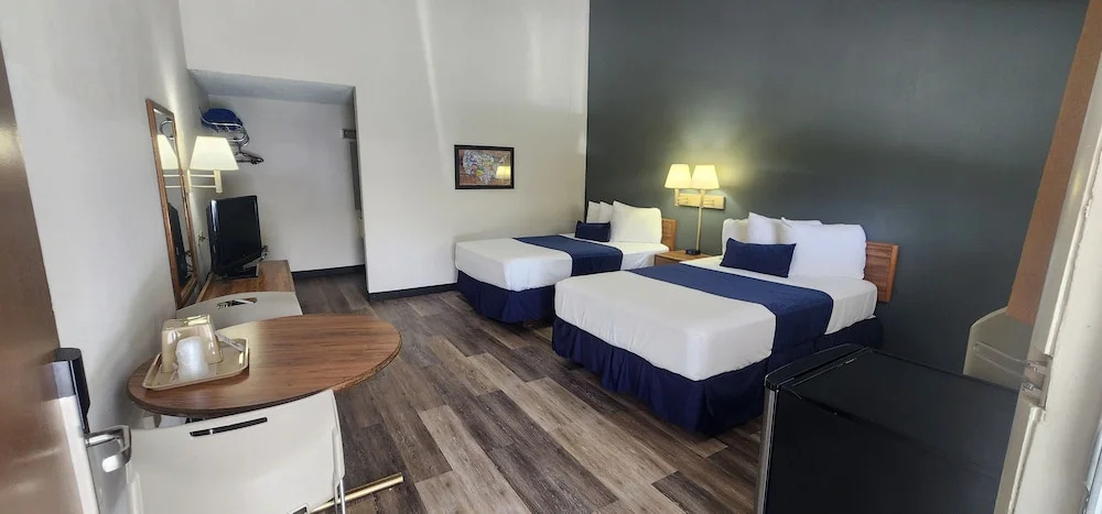 Econo Lodge Conference Center