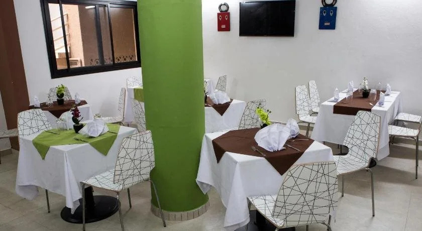 Wakola Hotel Fass Dakar