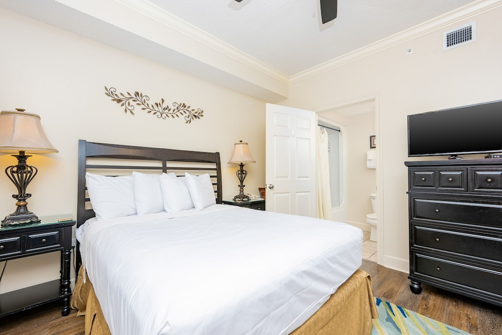 Phoenix On The Bay 1205 3 Bedroom Condo