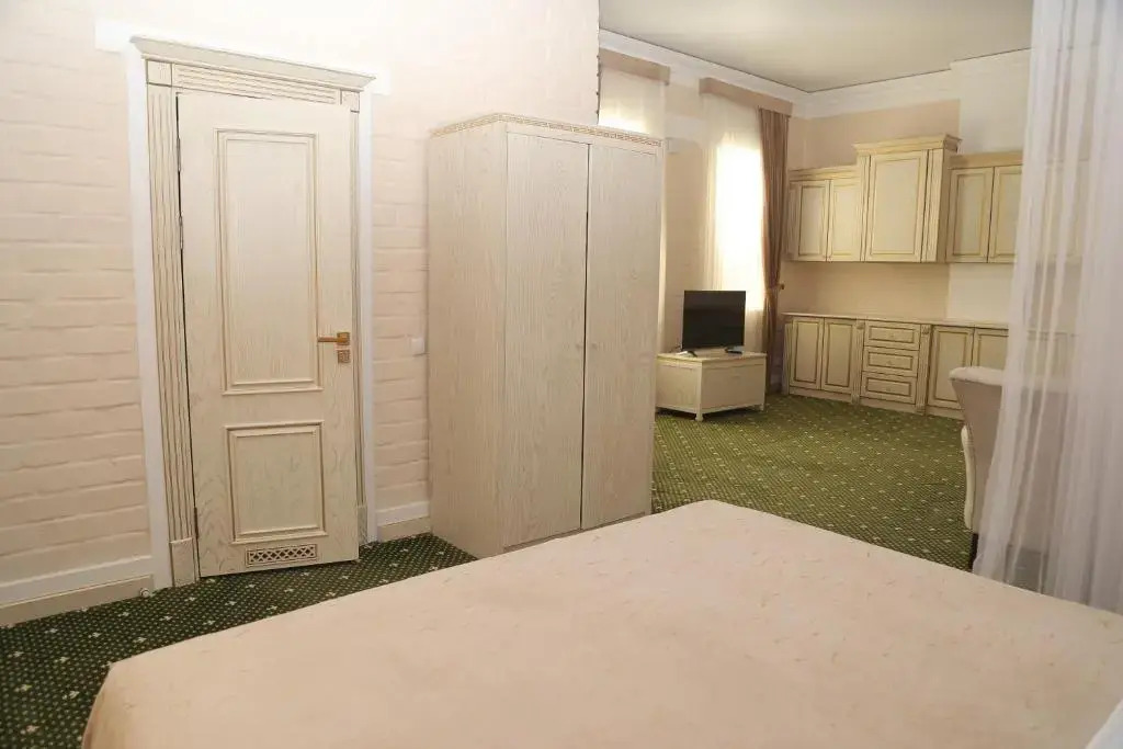 BEK PLUS HOTEL