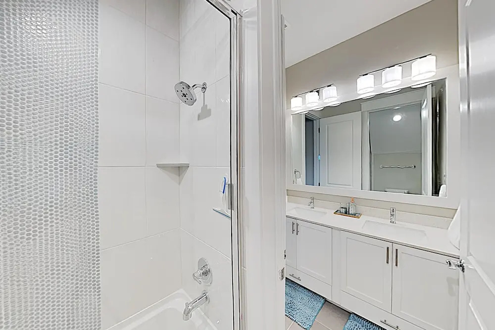 New Listing! Brand-new Palmilla Townhome By Beach 3 Bedroom Townhouse