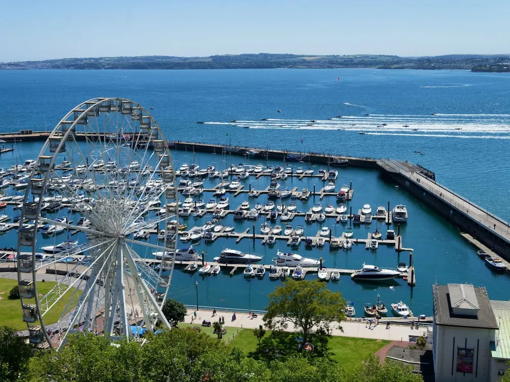 Beautiful Apartment in Torquay With Sea View