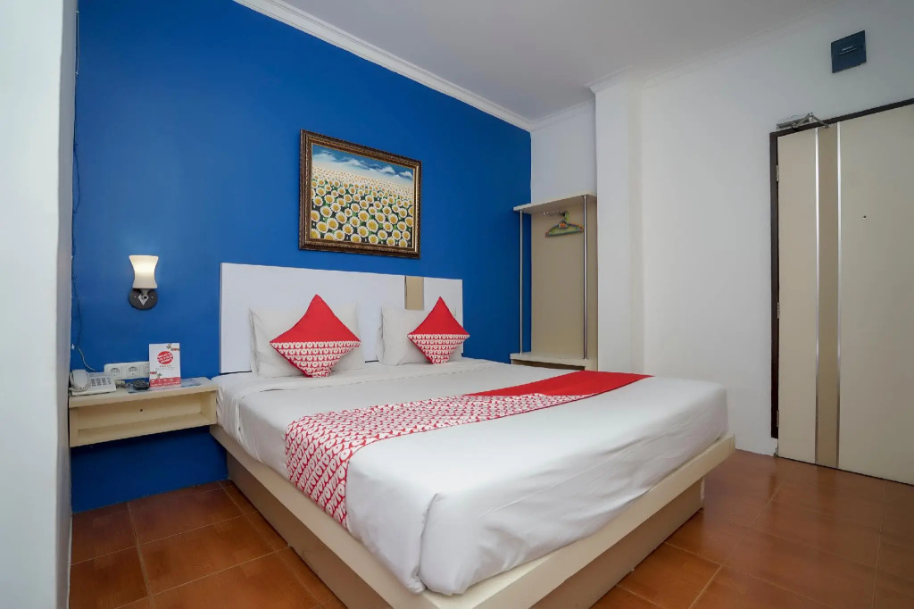 OYO 575 Blessing Hotel