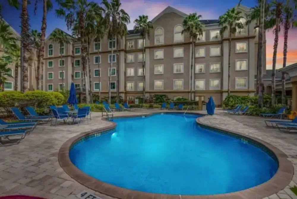 2 Bedroom Deluxe - Theme Park