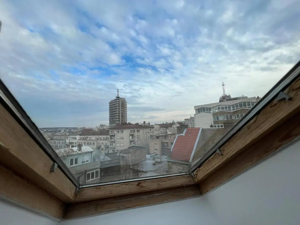 Main Square Apartment