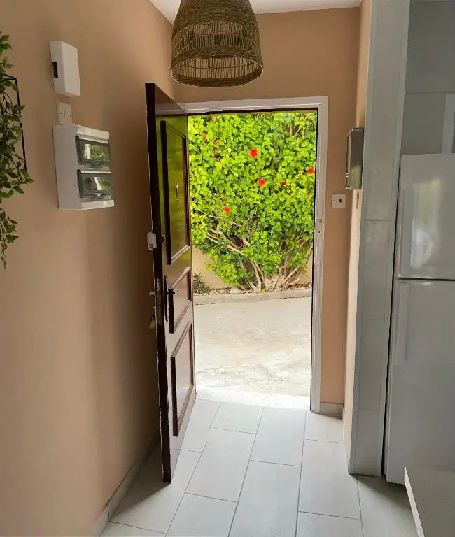 Seaside Maisonette 200M from sea