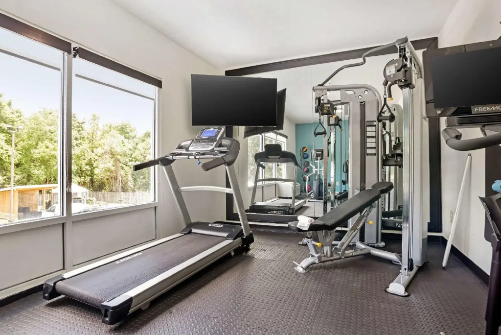 Best Western Plus Blue Angel Inn