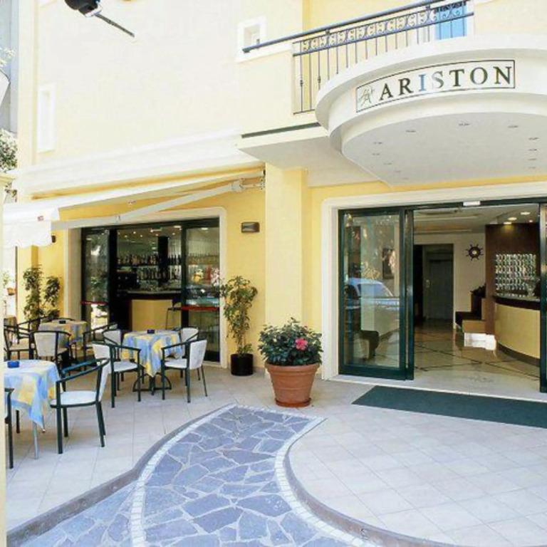 Hotel Ariston