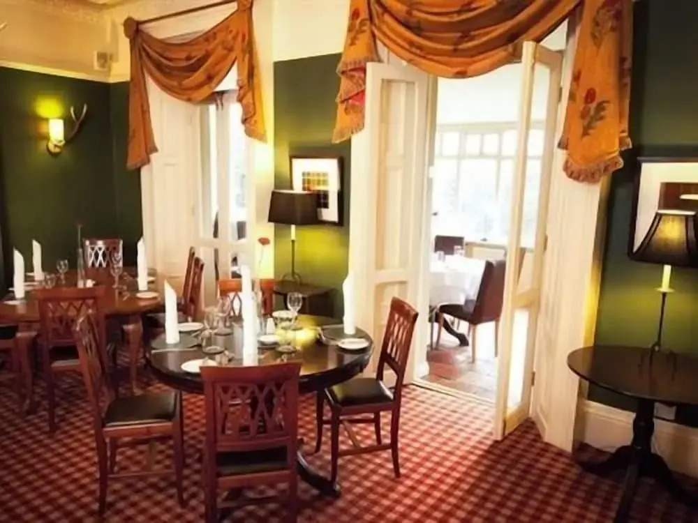 Eslington Manor
