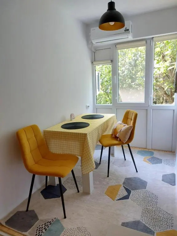 Studio 22