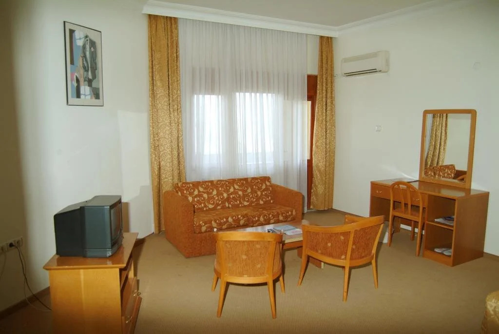 Omtel Hotel