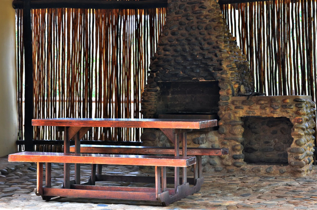 Bushriver Lodge