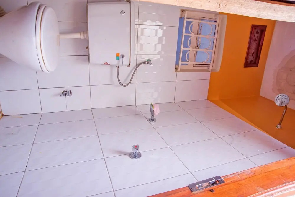 3 Bed House - Sleeps 8 Wifi Parking Pets