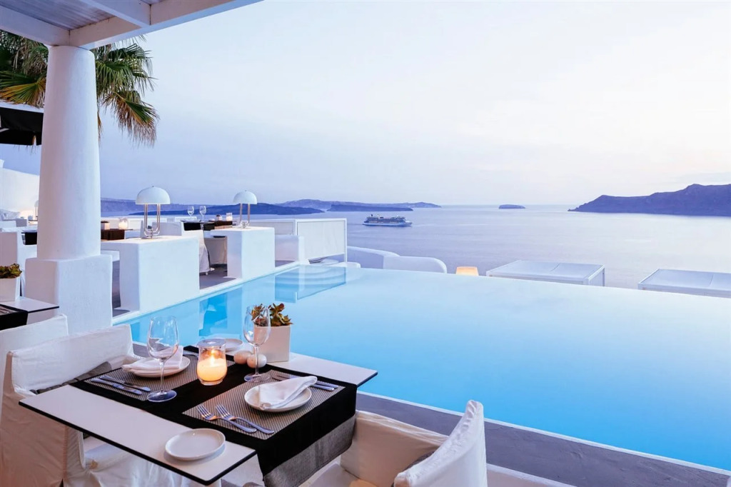 Katikies Santorini - Gea House - The Leading Hotels Of The World