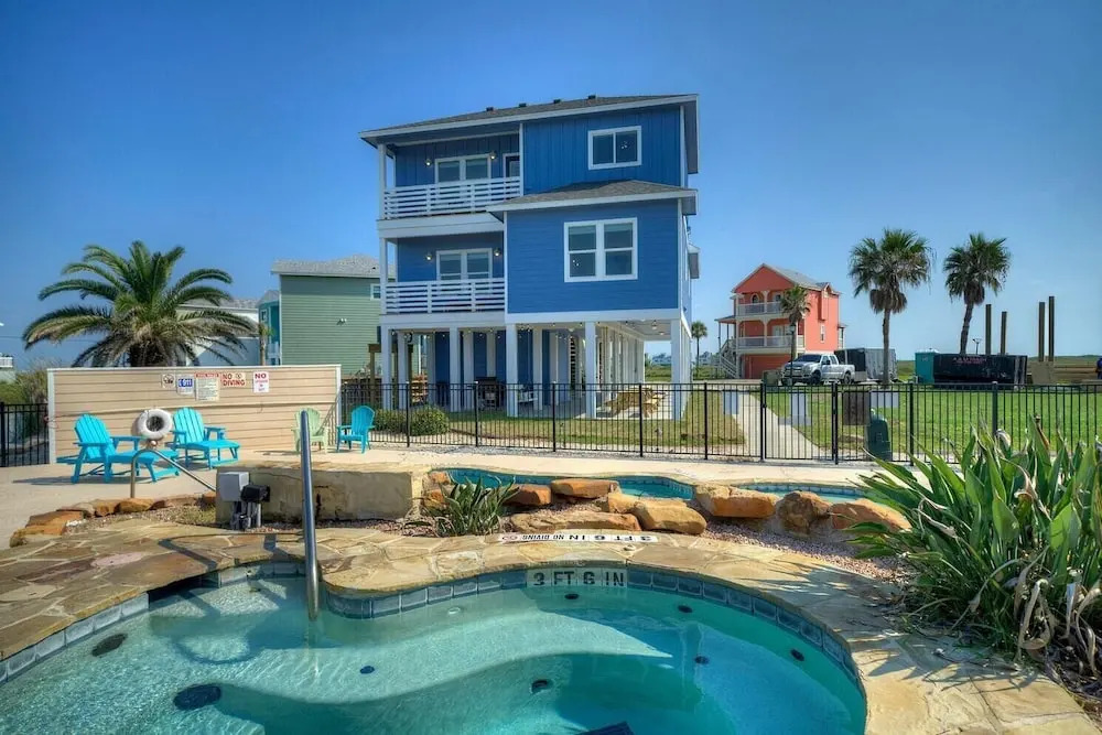 Lost Chancla by Avantstay 5 Min to Beach + Pool