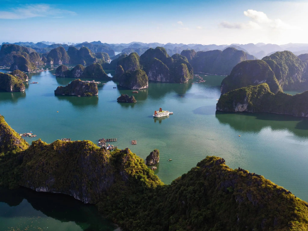 Unicharm Cruise Halong