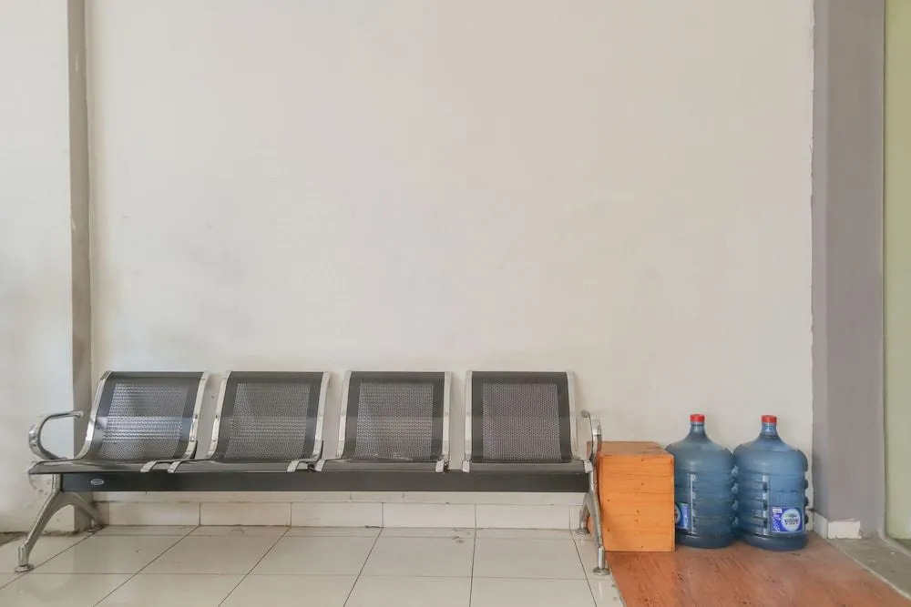 OYO 1317 Pinnus Residence Syariah