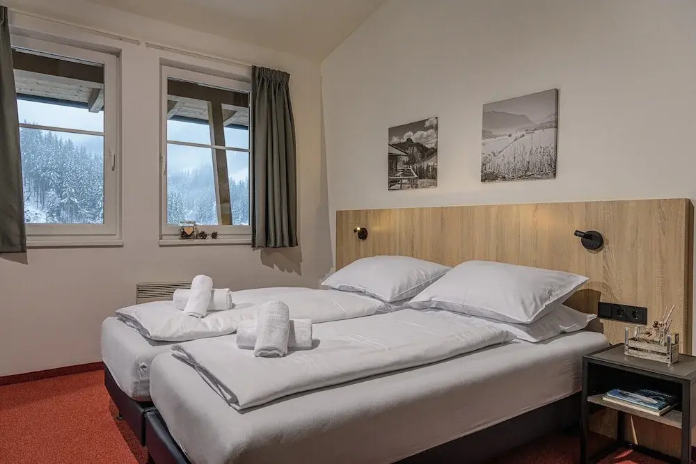 Beautiful Apartment in Viehhofen With hot tub