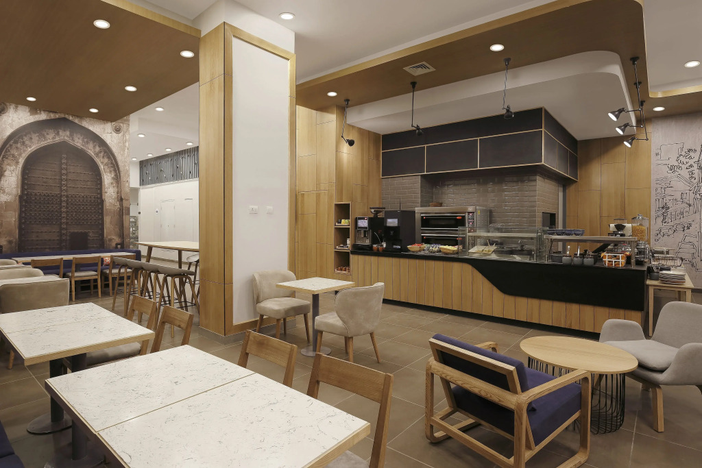 Holiday Inn