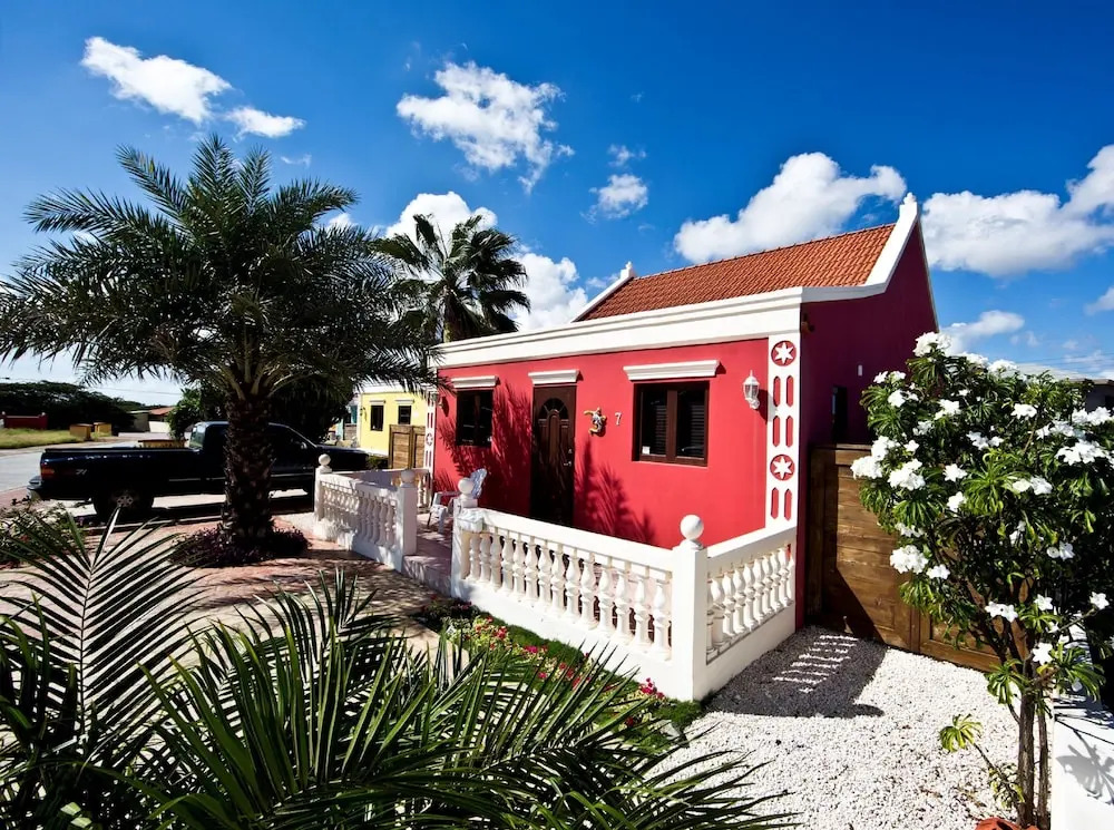 Aruba Cunucu Village