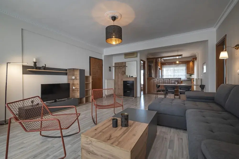 Theano Apartment by Rentalspro