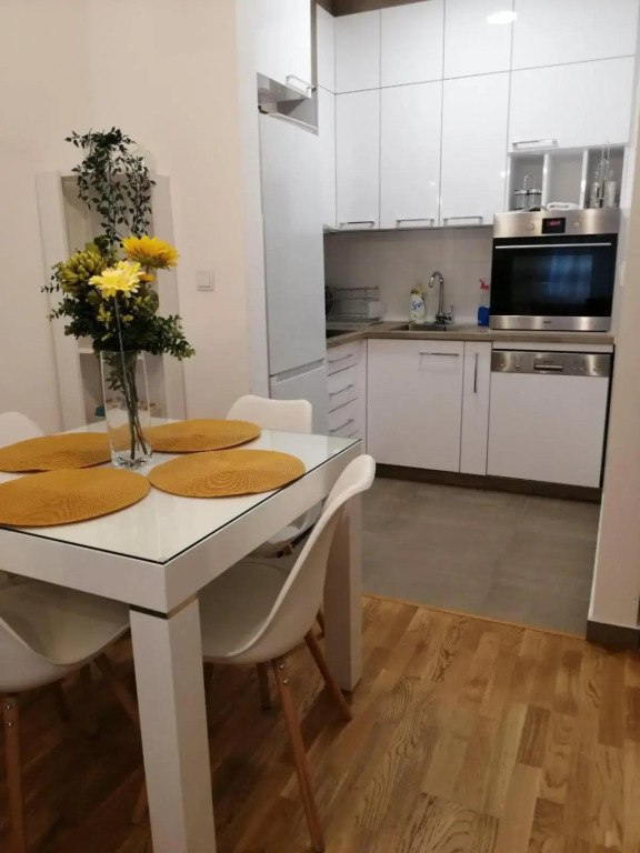 Center Sunrise Apartment