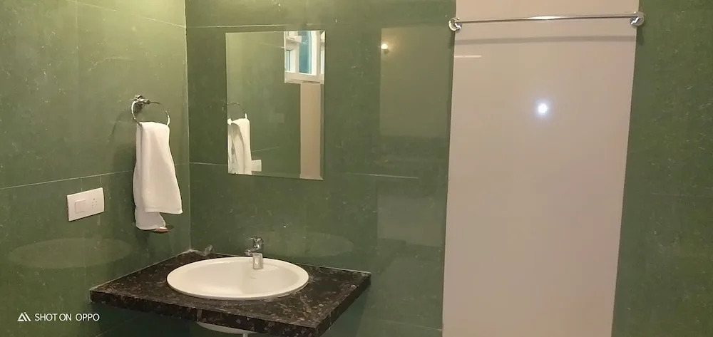 The Everest Hill Resort Suites with Jacuzzi Spa - Resort in Kumbhalgarh