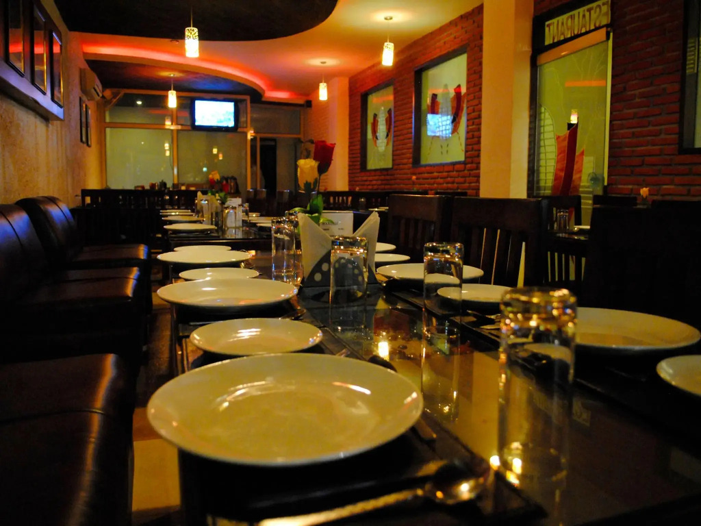 HOTEL DOON