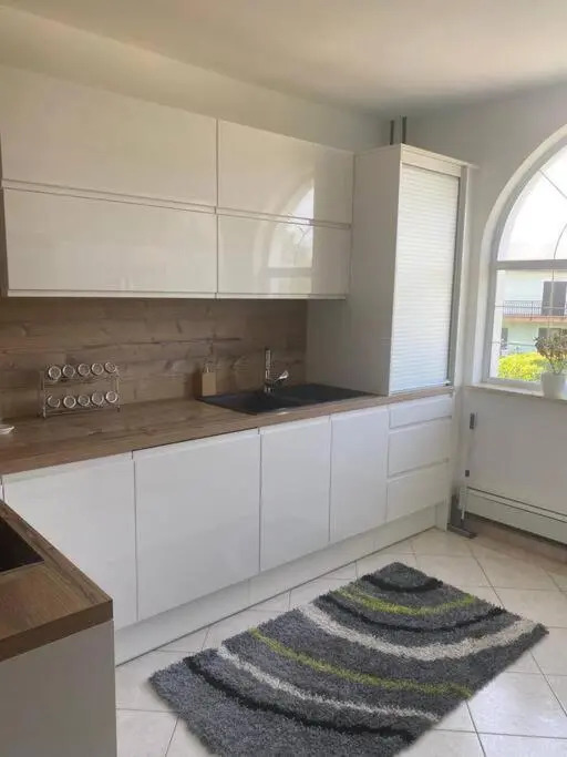 Lovely 3 Bedroom Apartment In Quiet Area w/ Pool