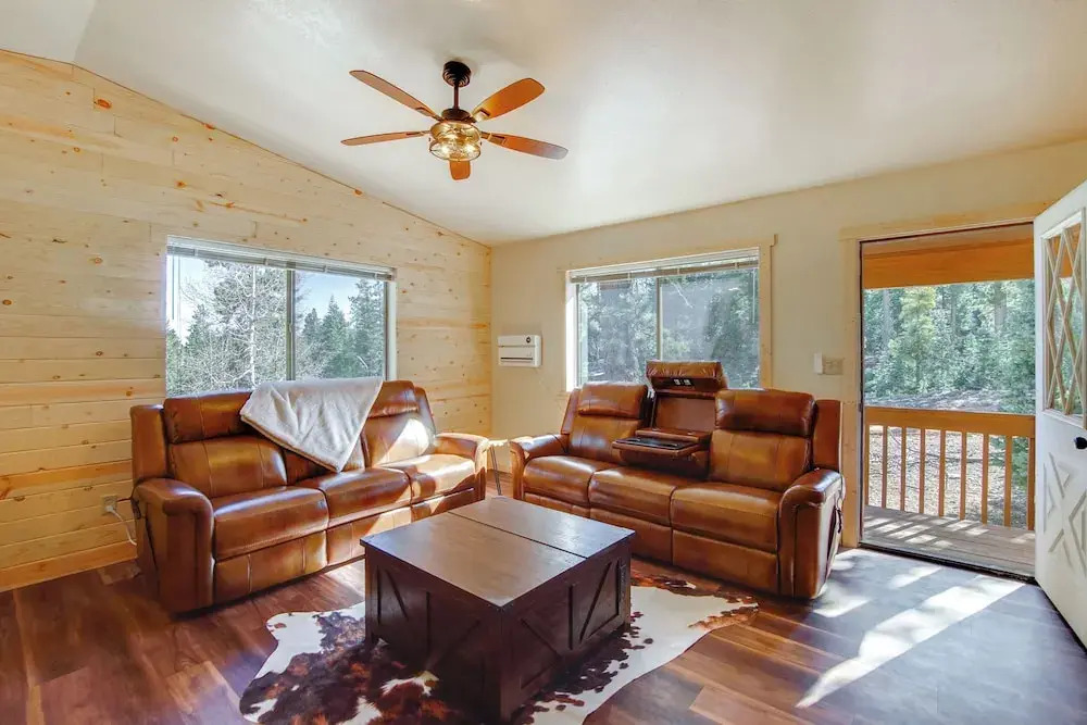 Zion Waterfront Escape: High Noon Hideaway!