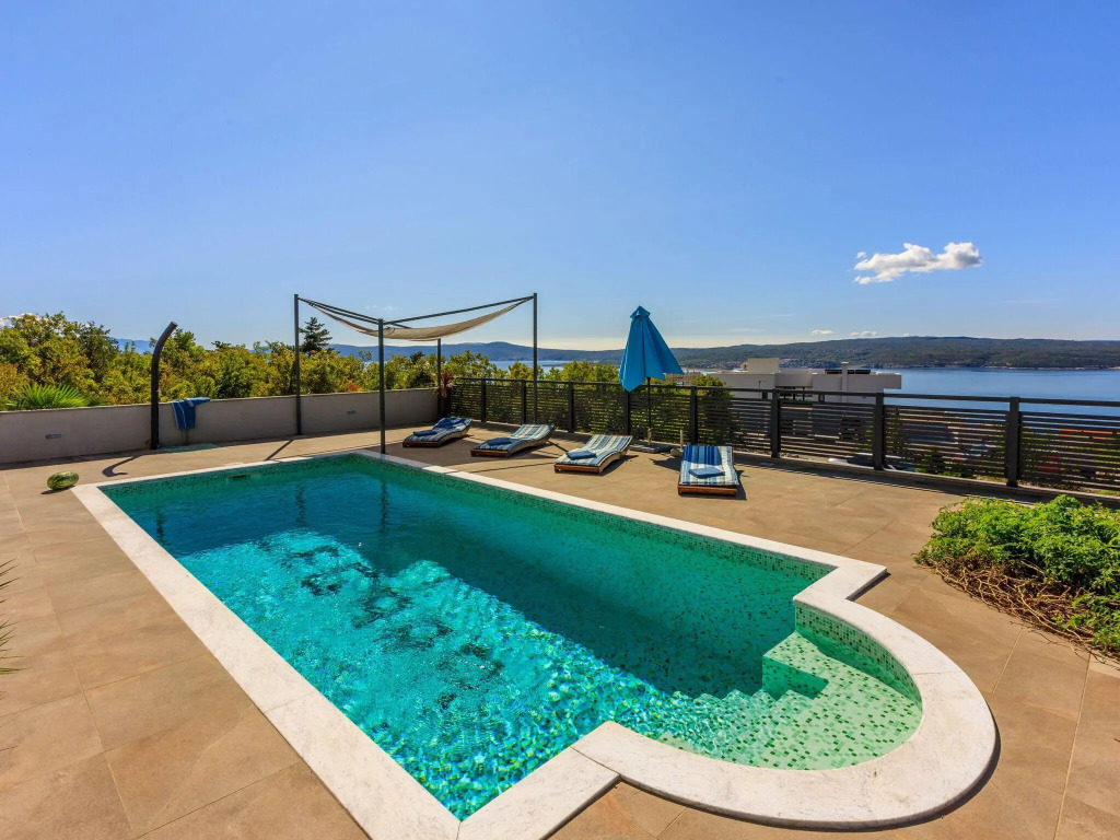 Modern villa with pool and amazing sea and panoramic  view !