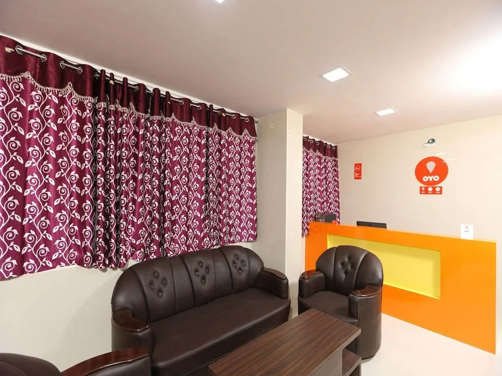 OYO 11342 Phoenix Inn