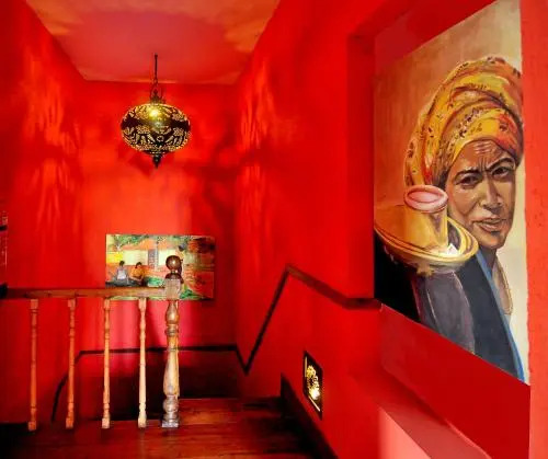 Rova Hotel