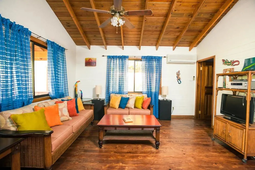 Mango House