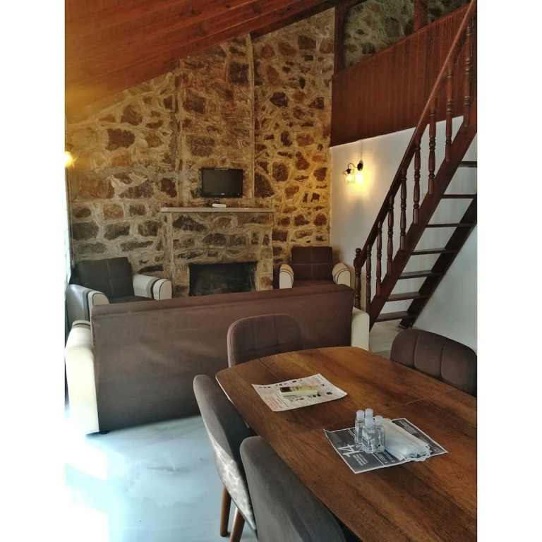 Orman Kampı Taş Evleri