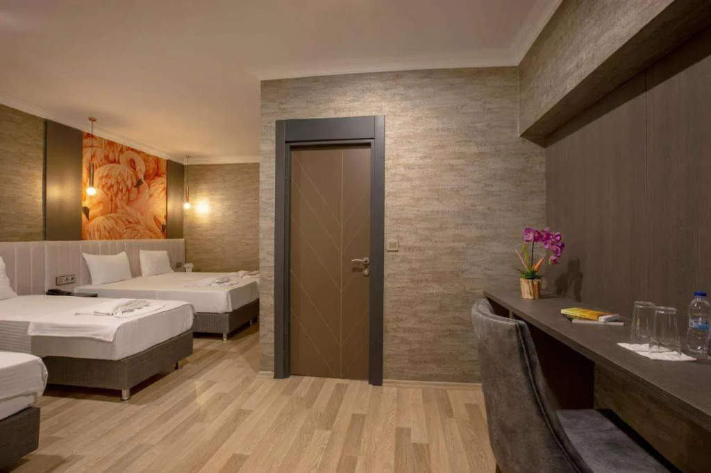 La Vie Suite Hotel