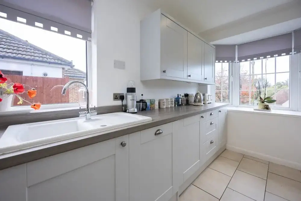 Host Stay Downs Valley House