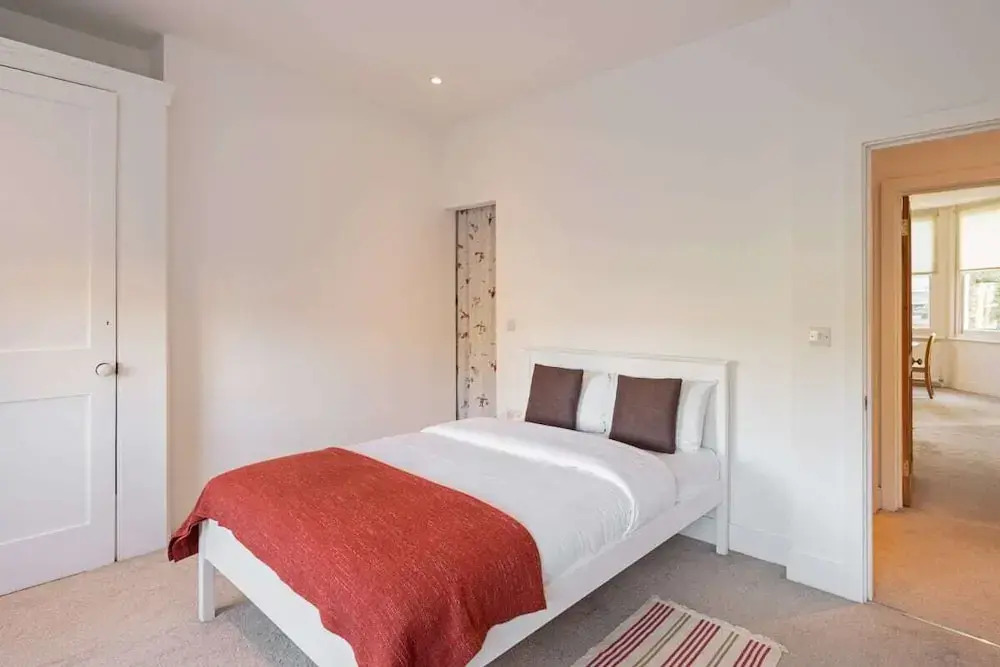 Spacious 2 Bed Apt nr Deptford, 6mins to Train st