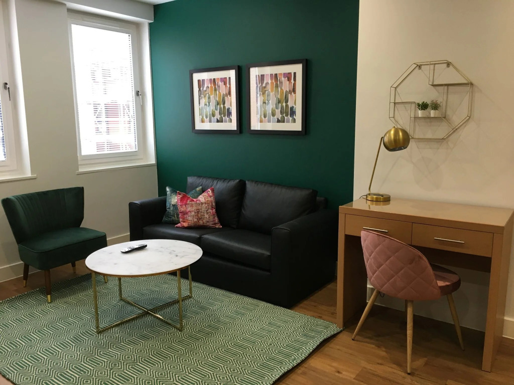 100 Kings Road by House of Fisher