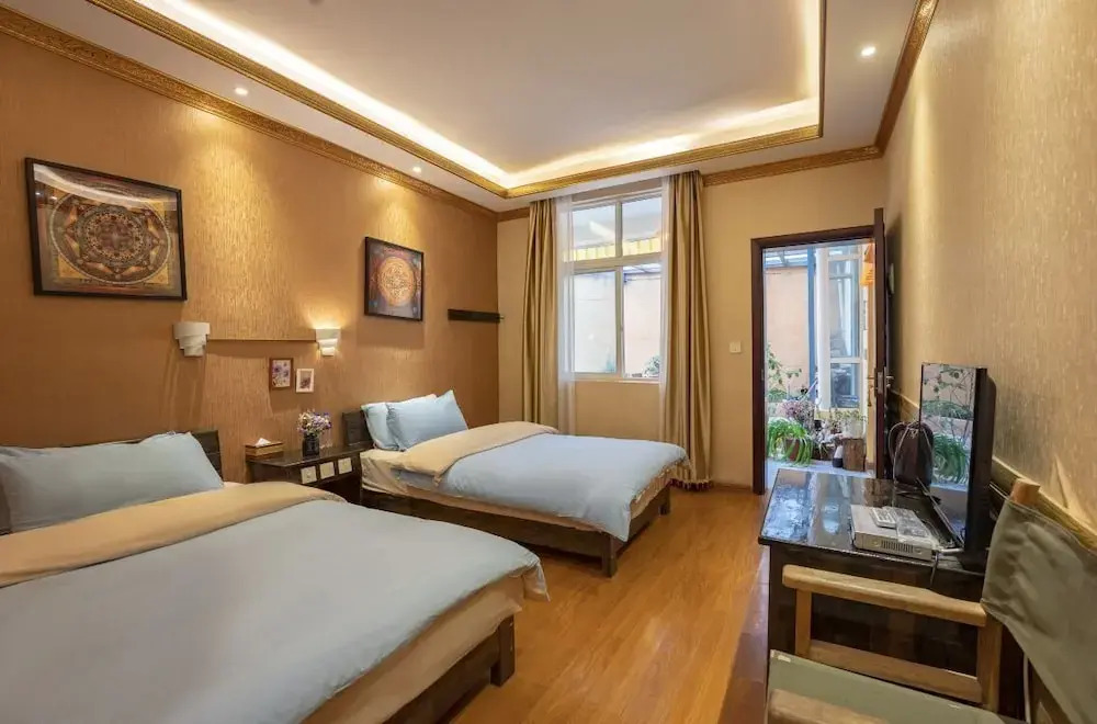 Youjia Hotel