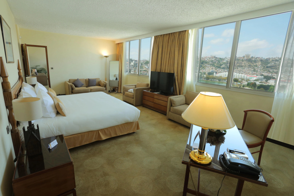 Carlton Hotel