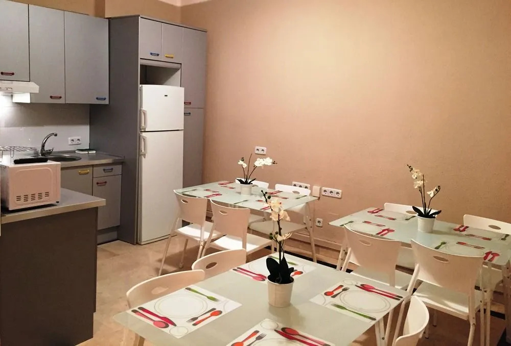 Rooms Arguelles 58