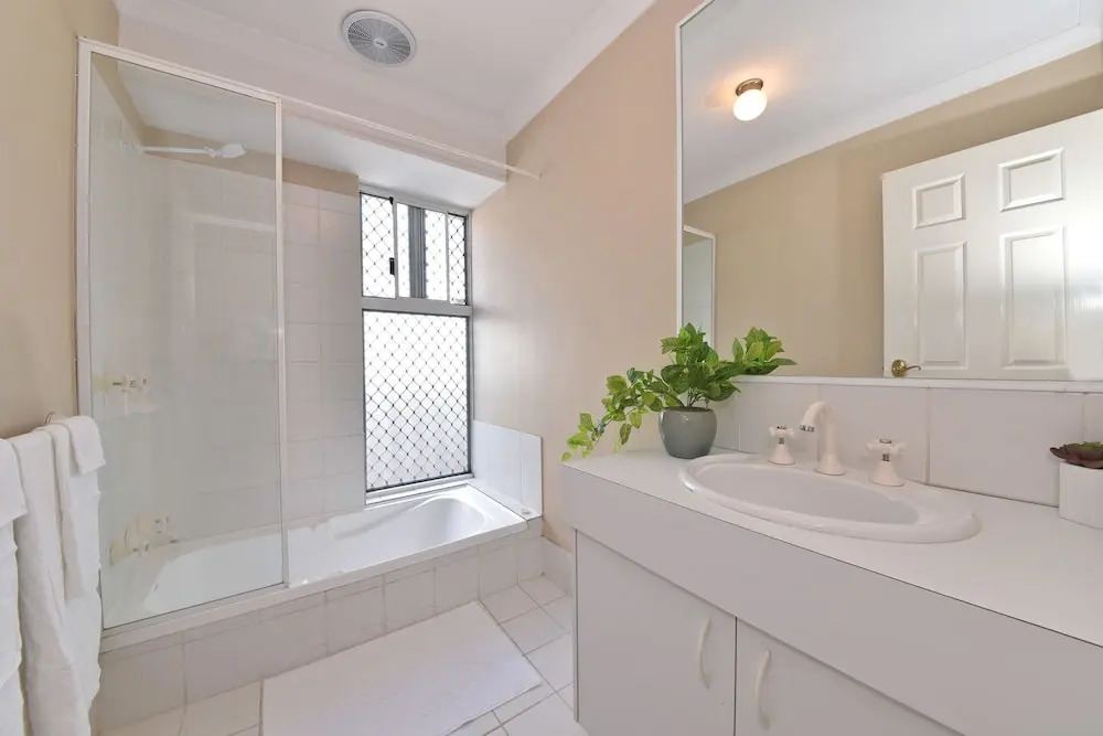 Entire House Close To Perth Airport And City 2290