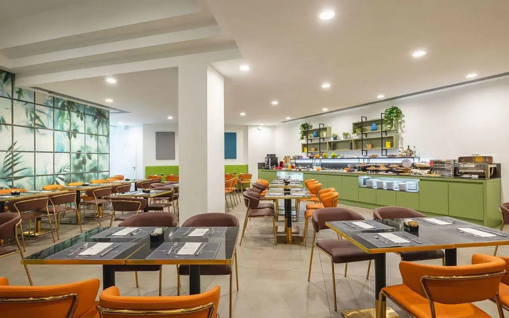 Отель iH Hotels Milano Centrale