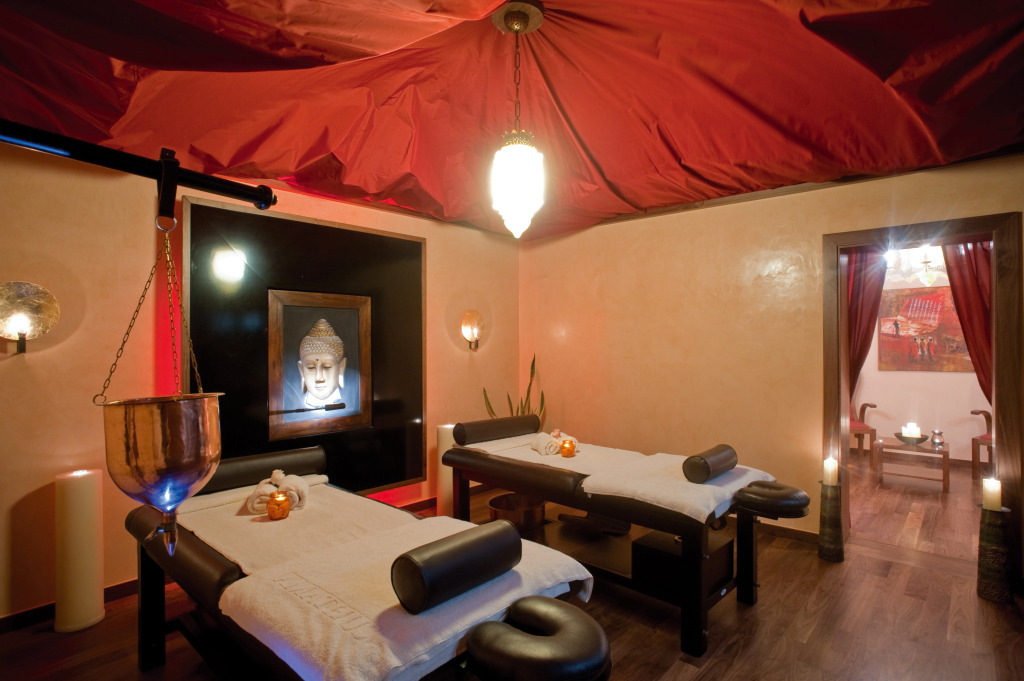 Amathus Elite Suites(Ixia)