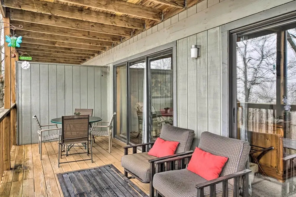 2 Mi to Silver Dollar City: Reed Springs Condo