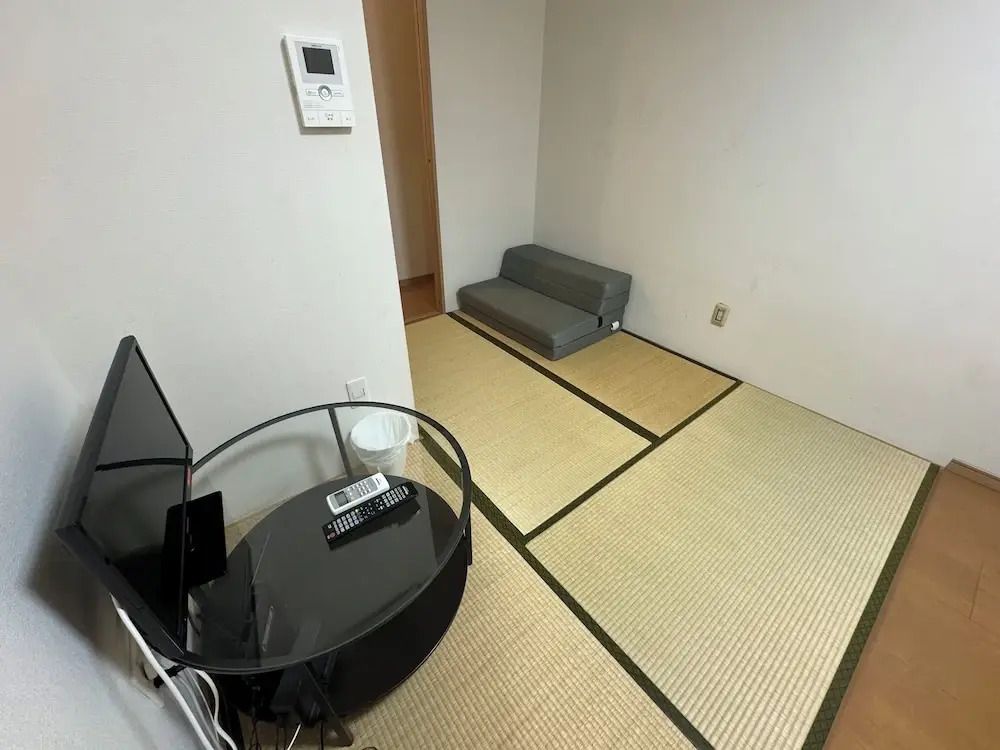 Higashimikuni House