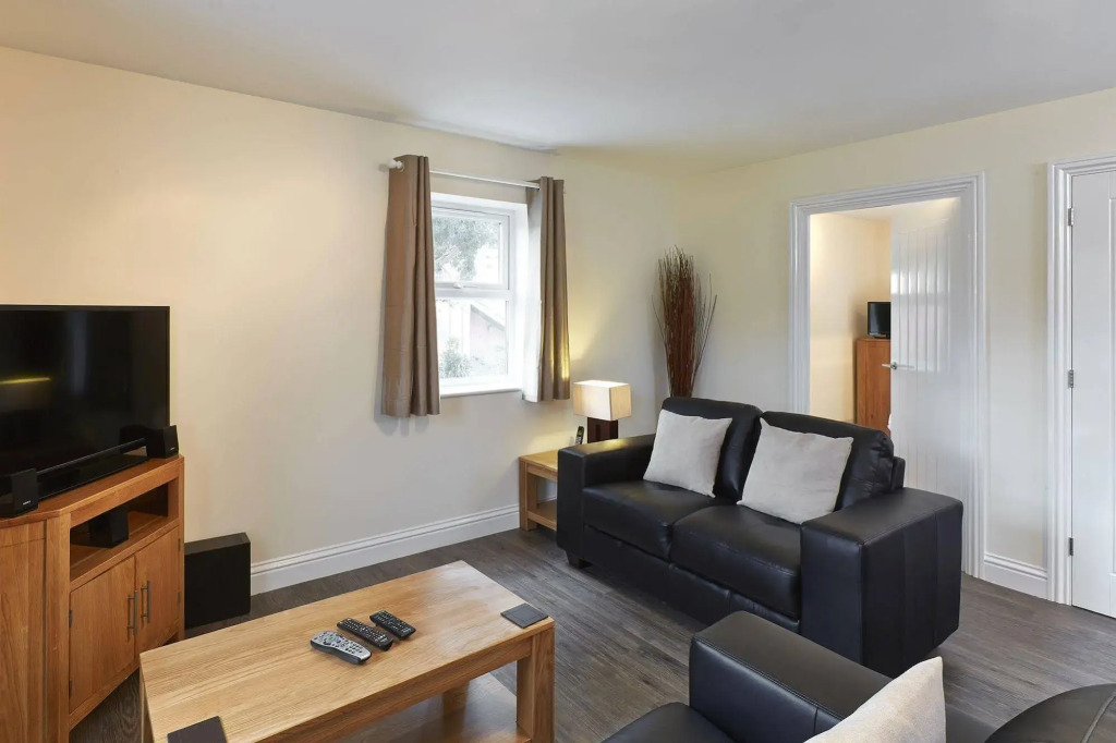 Swan Place By Esa