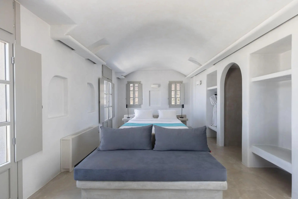 Danae Suites Santorini