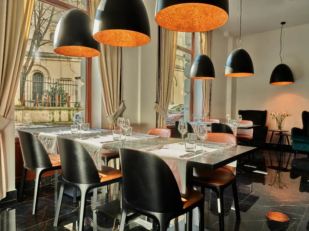 1891 Garni Hotel